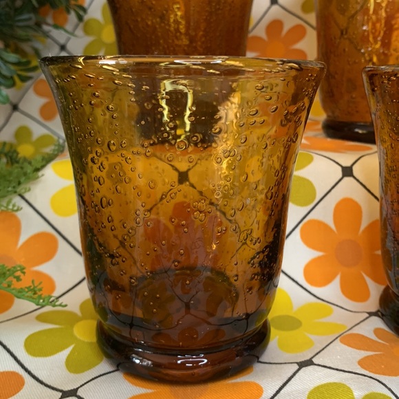 Beautiful set of 4 mouth blown amber bubble glass cups / drinking glasses - Picture 2 of 5